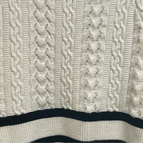 Express White Black Striped Cable Knit Crew Neck Sweater Size Large - Picture 11 of 13